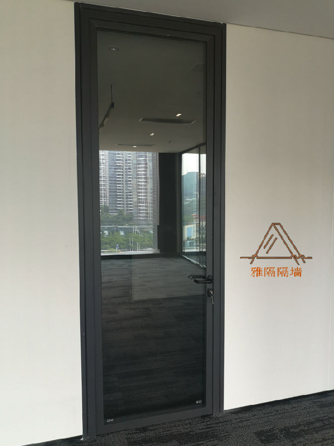 钢制玻璃隔断